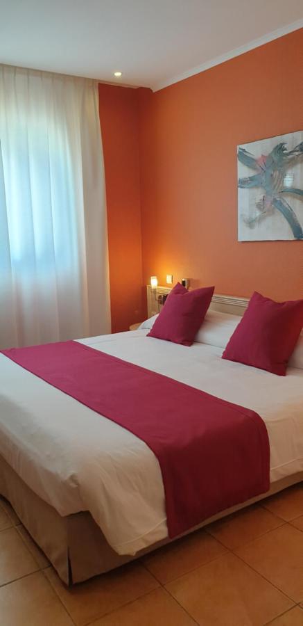 Logis Hotel & Restaurant Le Fleurance מראה חיצוני תמונה