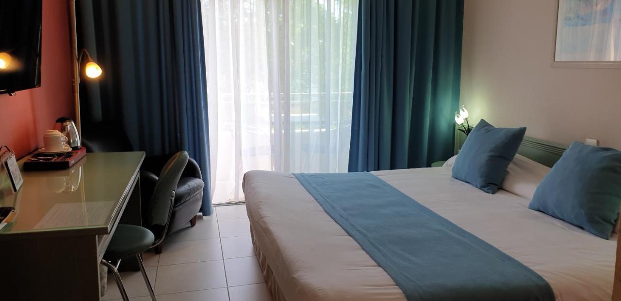 Logis Hotel & Restaurant Le Fleurance מראה חיצוני תמונה