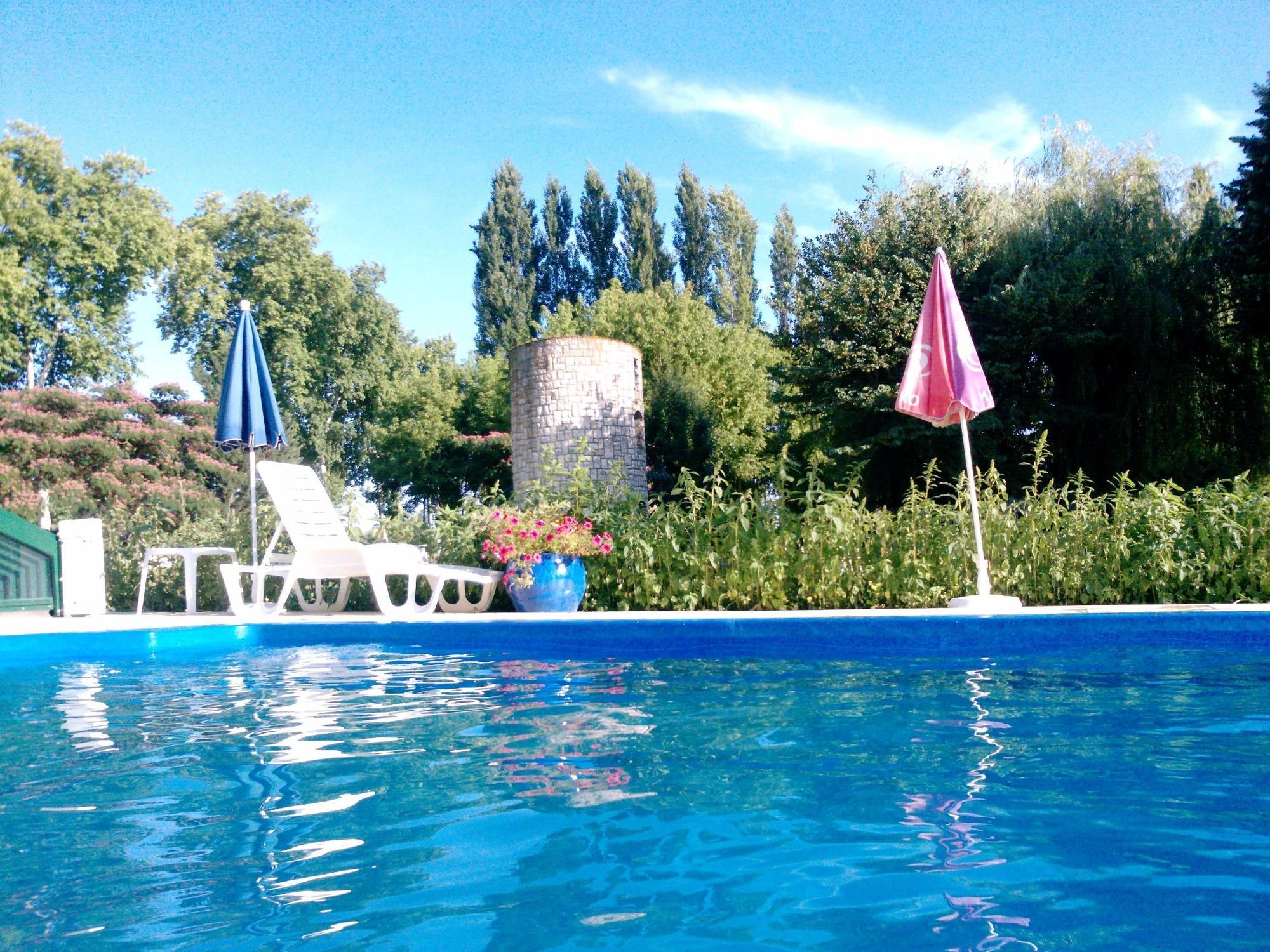 Logis Hotel & Restaurant Le Fleurance מראה חיצוני תמונה