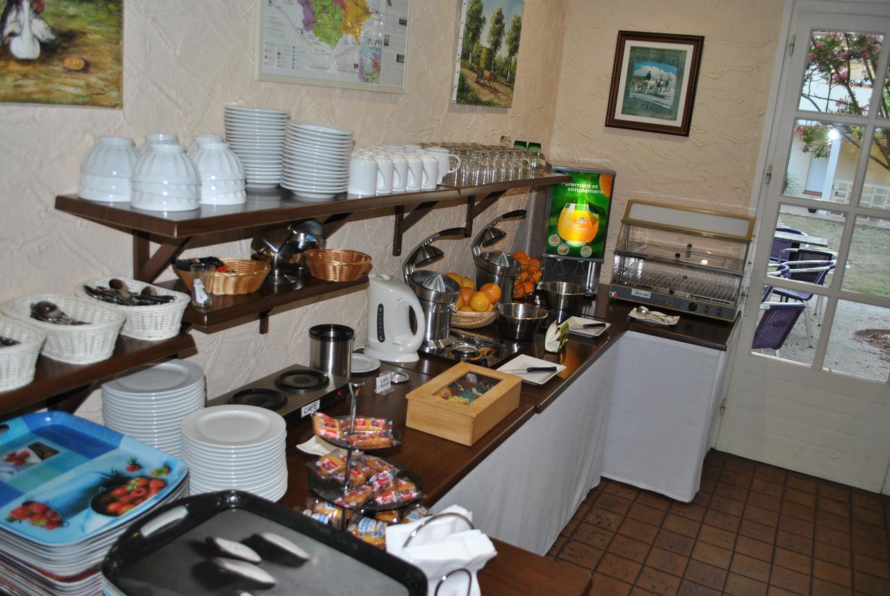 Logis Hotel & Restaurant Le Fleurance מראה חיצוני תמונה